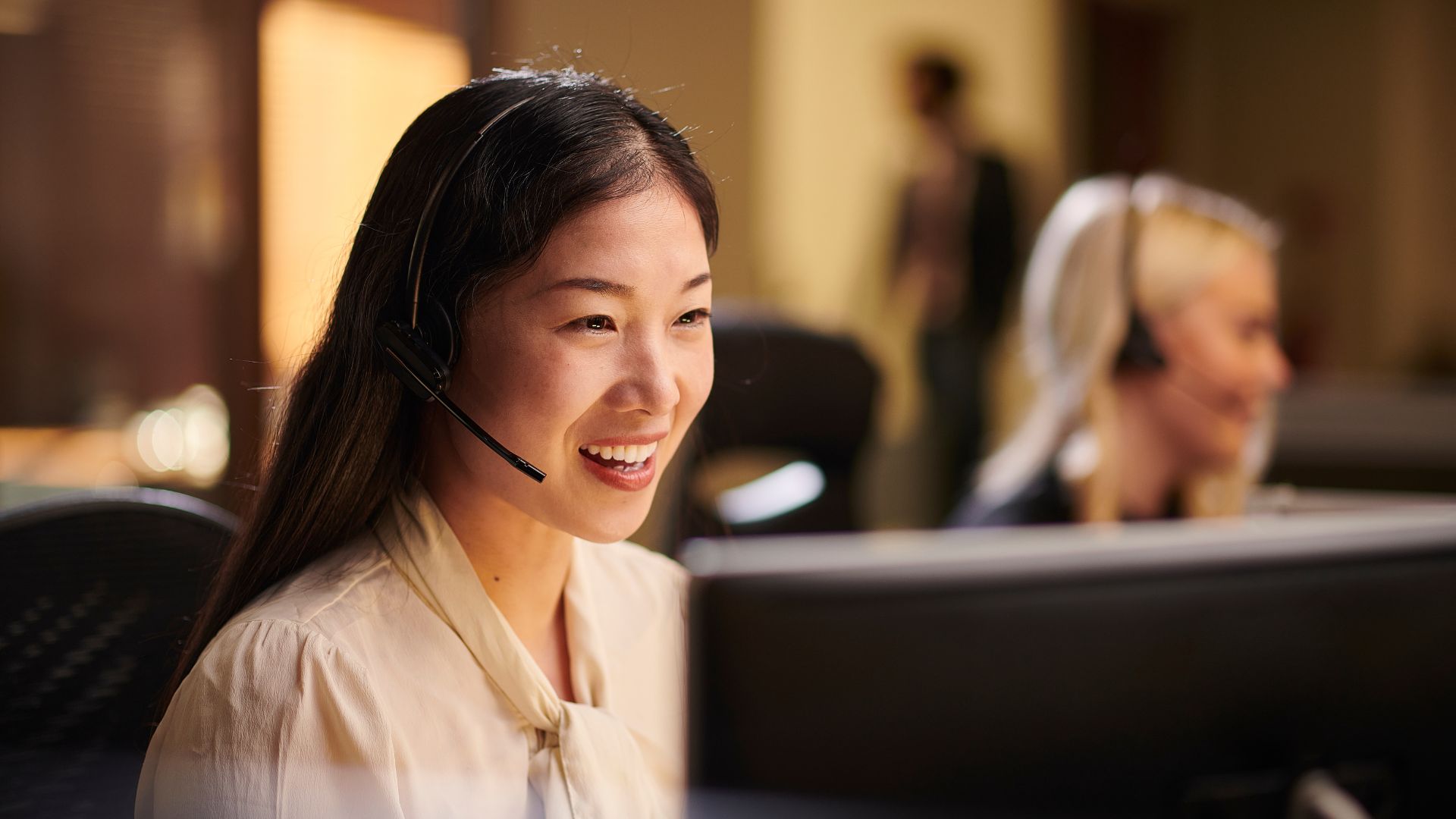 Taking Customer Care to the Next Level with Personalized Call Center Services - Featured Image